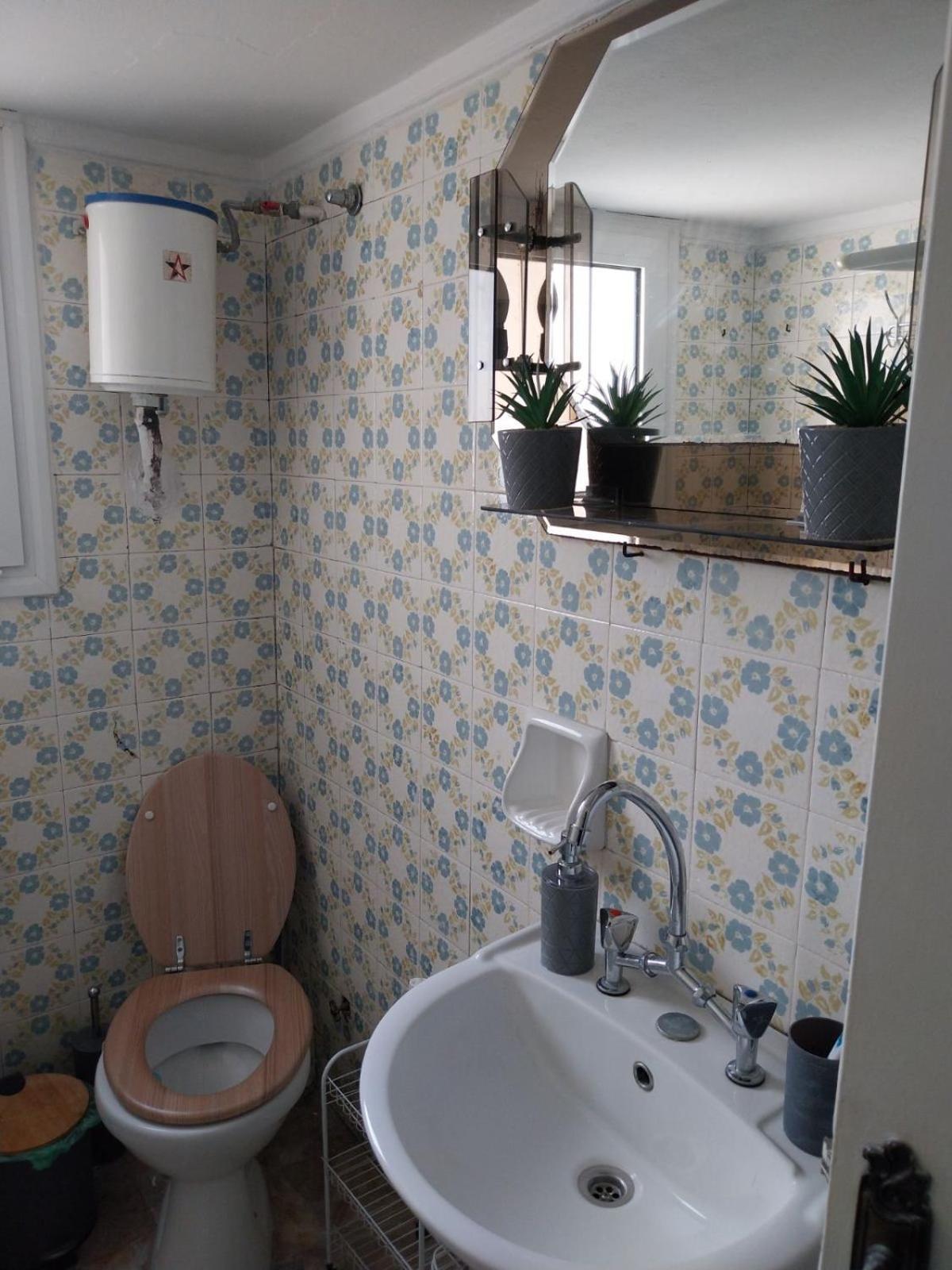 Cozy & Bright Home 50M From Subway -Agios Antonios เอเธนส์ ภายนอก รูปภาพ