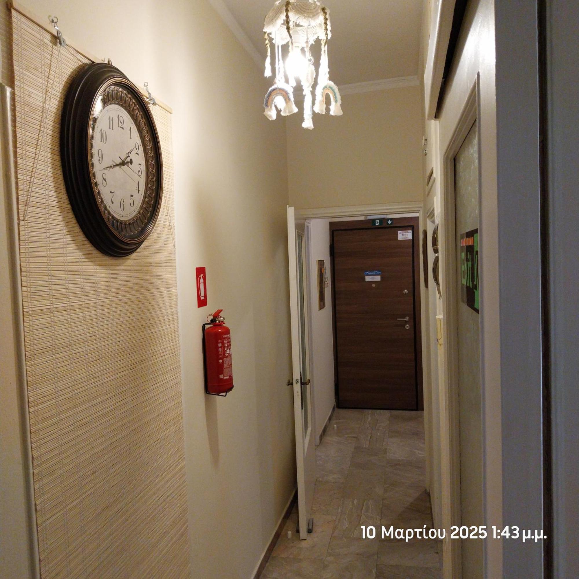 Cozy & Bright Home 50M From Subway -Agios Antonios เอเธนส์ ภายนอก รูปภาพ