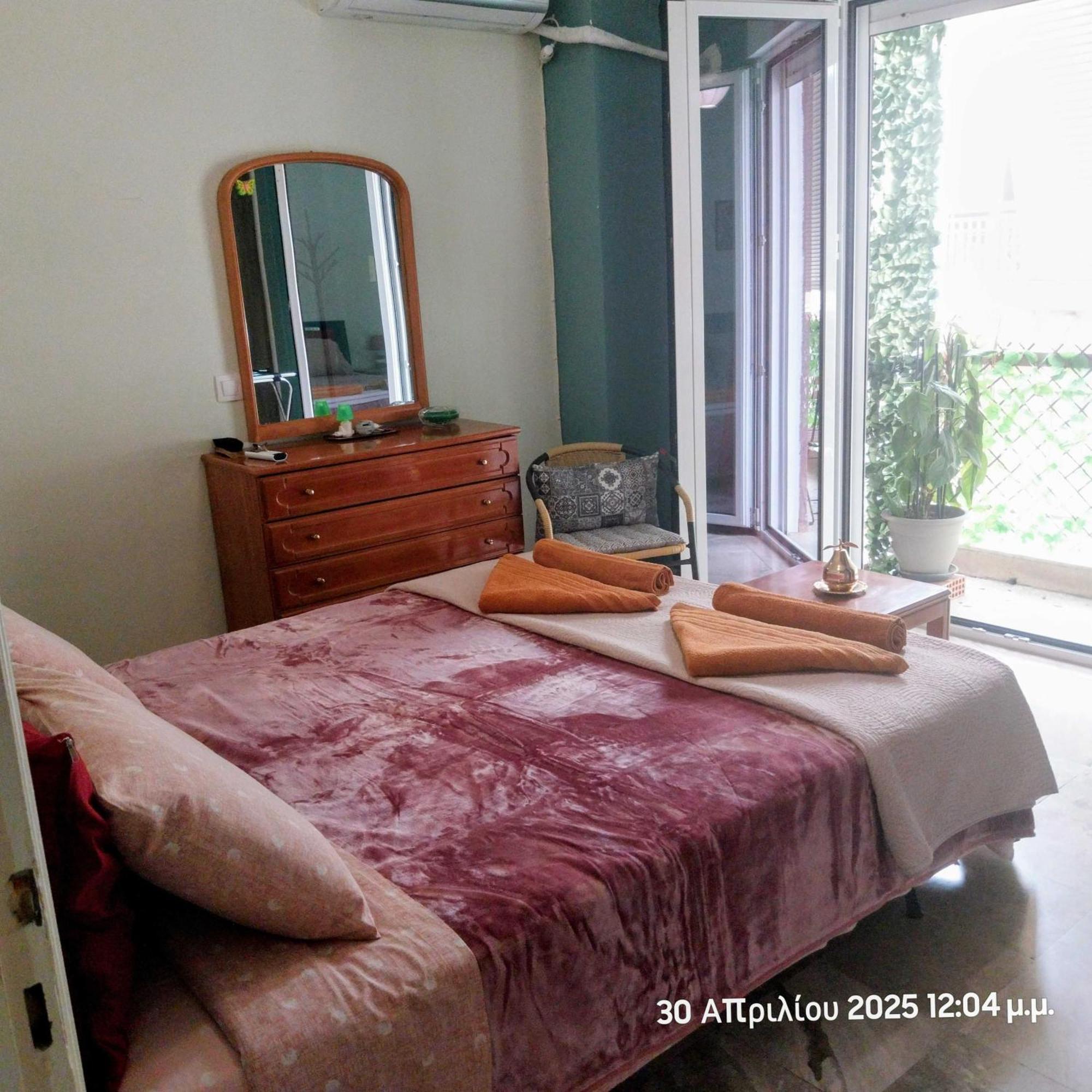 Cozy & Bright Home 50M From Subway -Agios Antonios เอเธนส์ ภายนอก รูปภาพ